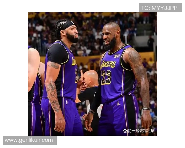 湖人队足球明星盘点及其在体育界的影响力分析 湖人队足球明星盘点及其在体育界的影响力分析