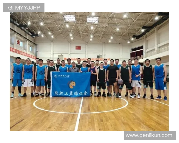 武汉篮球队总决赛精彩点评团队协作展现无遗的默契与拼搏精神 武汉篮球队总决赛精彩点评团队协作展现无遗的默契与拼搏精神