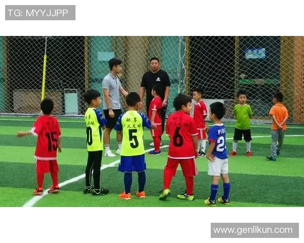 晏教练足球培训：提升青少年足球技能与团队合作精神的最佳选择